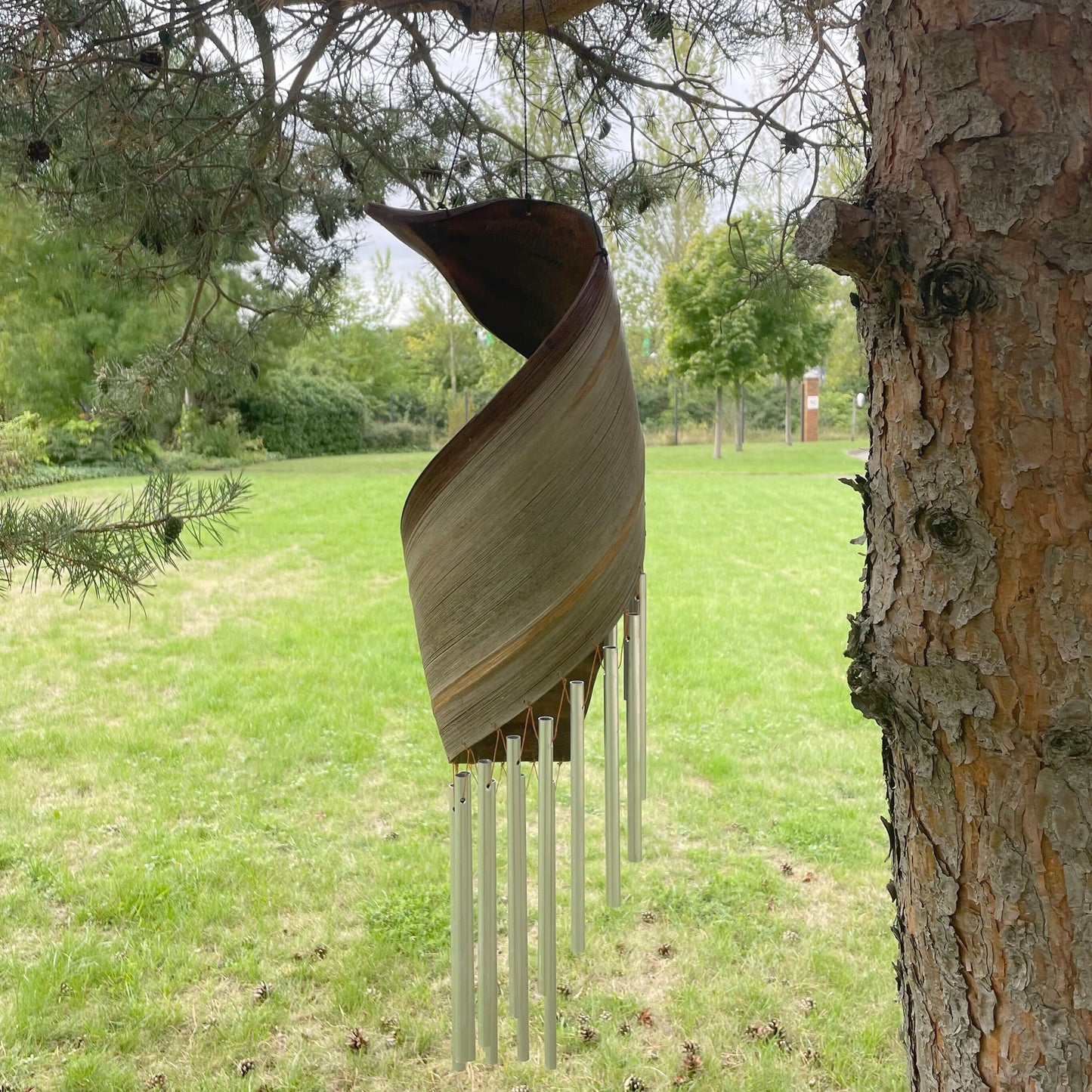 Campanillas de viento de hoja de coco - Natural & Chocolate