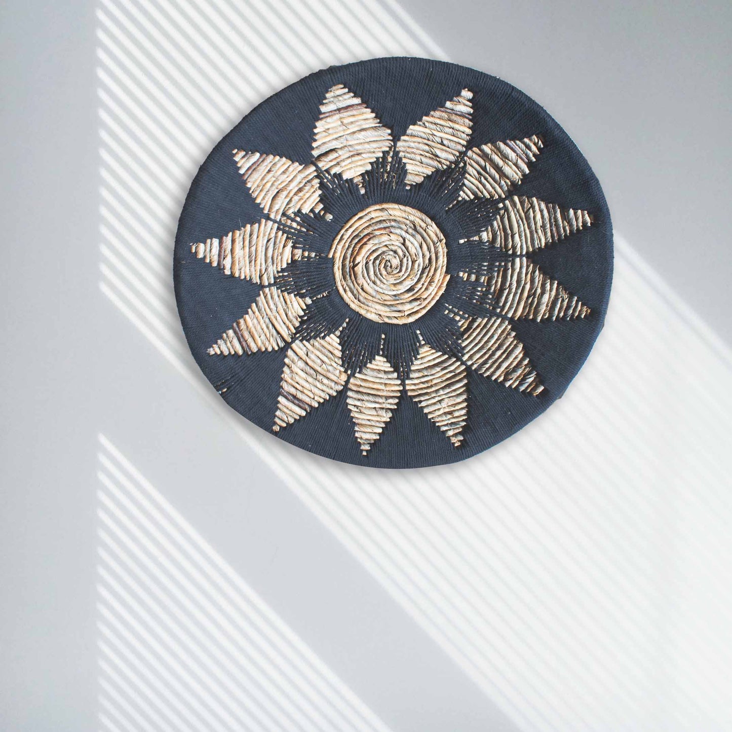 Set de Tazones Decorativos de Seagrass en Negro – Arte Mural Boho